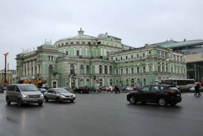 Сотруднице Мариинки грозит до 15 лет тюрьмы за взятку в особо крупном размере - spb.mk.ru - Россия - Санкт-Петербург