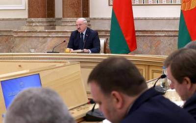 Александр Лукашенко - Лукашенко заявил, что посол в Латвии должен был "набить морду" мэру Риги - korrespondent.net - Украина - Белоруссия - Литва - Рига - Латвия - Посол