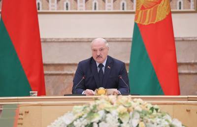 Александр Лукашенко - Лукашенко дипломатам: С предателями церемониться не будем - ont.by - Белоруссия