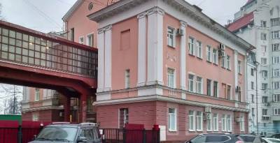 В Ярославле задержали мужчину, разбившего четыре окна в здании Следственного комитета - runews24.ru - Россия - Ярославская обл. - Ярославль