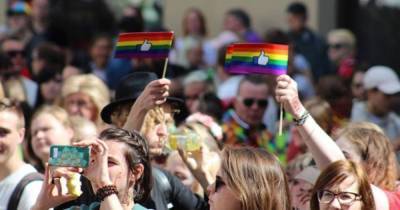 В Латвии в День ВДВ решили провести гей-парад - ren.tv - Рига - Латвия