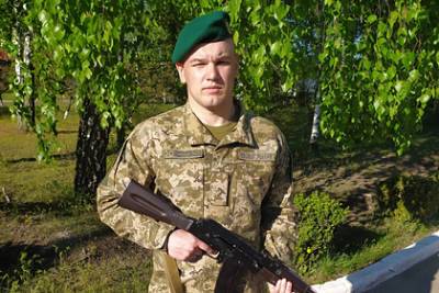 Александр Усик - Критиковавшего Россию украинского борца лишили жилья и отправили в армию - lenta.ru - Россия