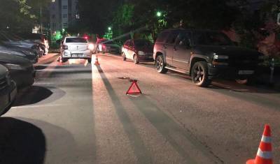 Под колёса попали два ребёнка во дворах Тюмени - nashgorod.ru - Тюмень