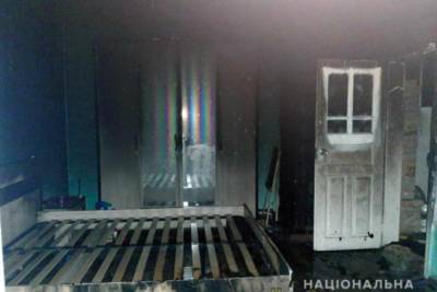На Буковине мужчина облил бензином и поджег дом, в котором находился маленький ребенок - rupor.info - Черновицкая обл.