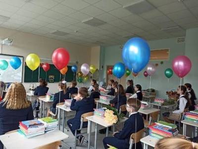 В России за год ощутимо выросла стоимость школьного набора - rosbalt.ru - Россия