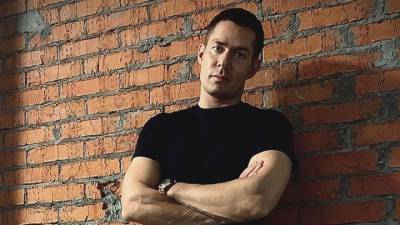 Сергей Жорин - Стас Пьехи - Следственный комитет проводит проверку из-за избиения сына Стаса Пьехи - vesti.ru - Санкт-Петербург
