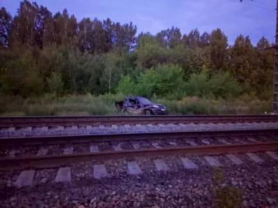 На Южном Урале грузовой поезд протаранил автомобиль - u24.ru - Уральск