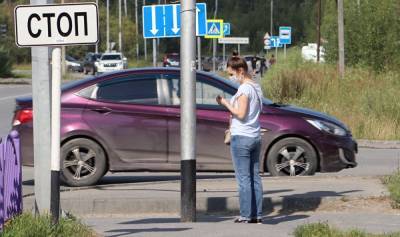 В Югре третья волна COVID-19 бьет по людям среднего возраста и беременным - znak.com - Сургут - Югра