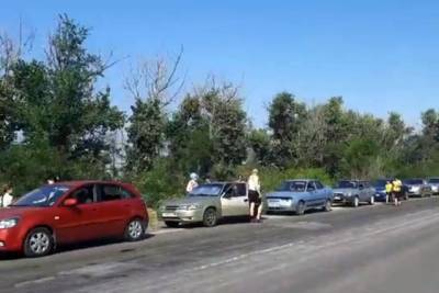 Террористы «ДНР» ограничили пропуск людей на своих КПП - real-vin.com - Украина - ДНР - Донецкая обл.