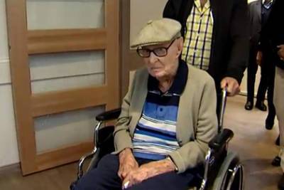 Умер проживший 111 лет старейший австралиец - lenta.ru - Австралия