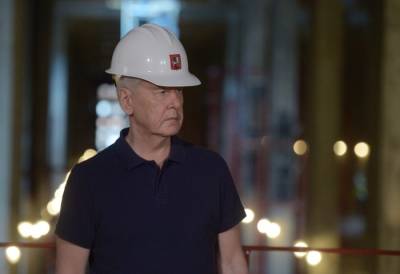 Сергей Собянин - Собянин осмотрел в Солнцево первый заселяемый по программе реновации дом - interfax-russia.ru - Москва - район Солнцево