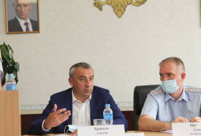 Алексей Брицун - Полицейским Волховского района предложили заблаговременно помогать с трудоустройством отбывающим наказание - online47.ru - район Волховский