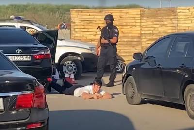 Украинец спровоцировал задержание 80 чеченцев на свадьбе под Одессой - mk.ru - Украина - Одесса
