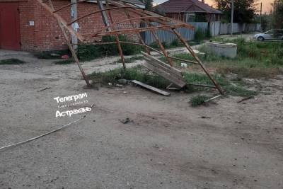 Астраханцы не знают куда спрятаться от палящего солнца - ast.mk.ru - Астрахань