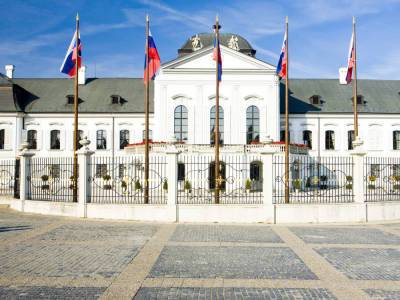 Словакия разрешила въезд привитым от COVID-19 украинцам - gordonua.com - Украина - Германия - Дания - Словакия