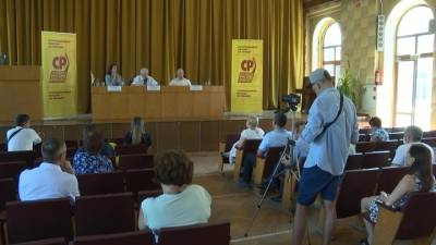 В официальную предвыборную гонку вступает все больше кандидатов - vesti.ru
