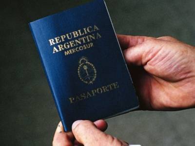 Альберто Фернандес - Аргентина стала первой в мире страной, где в паспортах можно не указывать пол - unn.com.ua - Украина - Киев - Аргентина