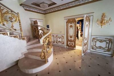 Алексей Сафонов - Любовница главы ГИБДД Ставрополья захотела вернуться в «золотой дворец» - lenta.ru - Ставрополье