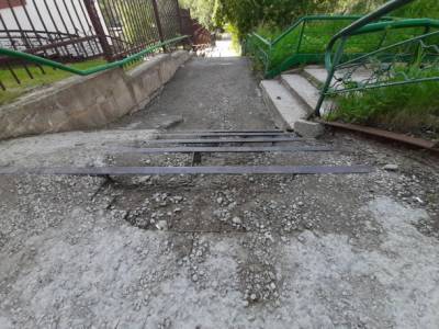 В Ухте самая опасная лестница ведет к роддому - bnkomi.ru - Россия - респ. Коми