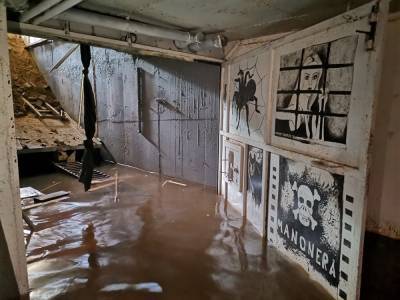 Почему подпольная тюрьма в Ленобласти была идеальным местом преступления? Репортаж - znak.com - Ленинградская обл.