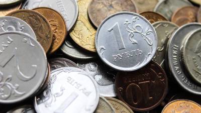 Российский рубль оказался среди самых недооцененных валют по «индексу бигмака» - mir24.tv - Россия - США