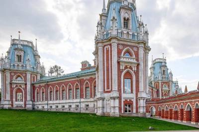 Выставка «Стрелы Амура» открылась в музее «Царицыно» - vm.ru