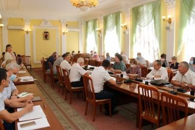 В Верхнем городском парке в Рязани требуется снести еще 50 сухих деревьев - rzn.mk.ru - Рязань