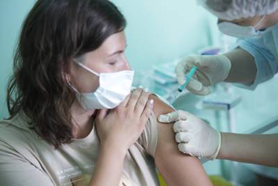 Медик Зуйкова дала рекомендации, как избавиться от страха перед вакцинацией против COVID-19 - abnews.ru