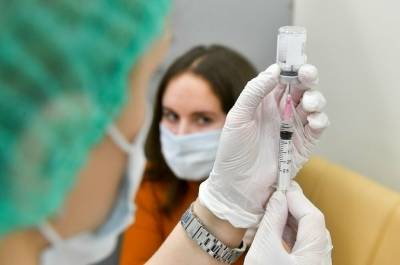 Врач рассказала о реакции организма на страх перед прививкой от ковида - pnp.ru