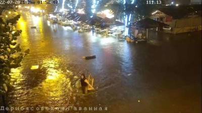 На Одессу обрушился потоп: такого не видели с 2013 года (ФОТО, ВИДЕО) - lenta.ua - Украина - Киев - Варшава - Одесса