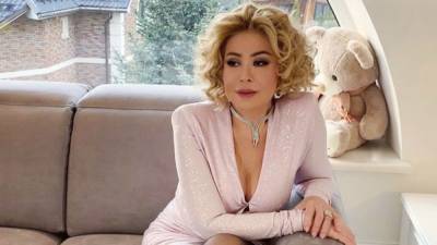 Любовь Успенская - Екатерина Лель - Певица Любовь Успенская впервые за долгое время появилась на публике с дочерью - inforeactor.ru