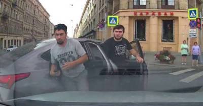 Конфликт с кавказцами на дороге в Санкт-Петербурге - skuke.net - Санкт-Петербург - Интересно
