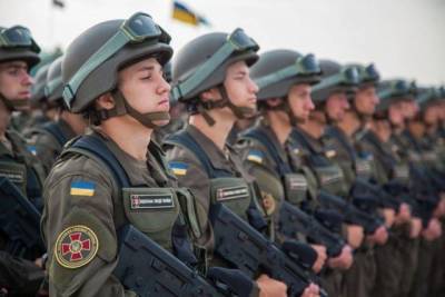 Владимир Зеленский - Александр Корниенко - Украина может отказаться от обязательного призыва уже в 2023 году - enovosty.com - Украина
