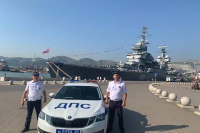 В Новороссийске автоинспекторы помогли доставить в больницу мужчину, потерявшего сознание - kuban.mk.ru - Новороссийск