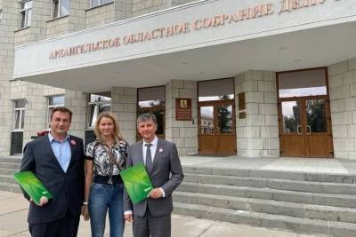 Кандидаты, поддержанные коалицией «Стоп Шиес», подали документы для участия в думских выборах - arh.mk.ru