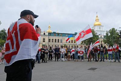 Мария Захарова - Светлана Тихановская - МИД России отказался поддерживать белорусских оппозиционеров - lenta.ru - Россия