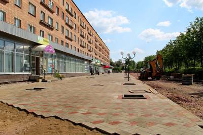 В Подпорожье продолжают благоустраивать пешеходную зону на проспекте Ленина - ivbg.ru - Украина - Ленинградская обл. - Благоустройство