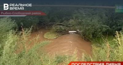 В Татарстане жители одного из сел второй день устраняют последствия урагана — видео - realnoevremya.ru - респ. Татарстан - Казань
