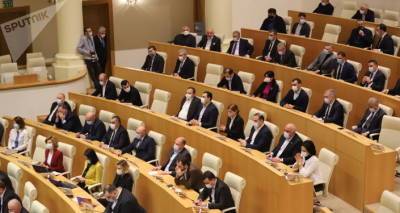 Каха Кучава - В парламенте Грузии введен чрезвычайный режим безопасности - sputnik-georgia.ru - Грузия - Тбилиси