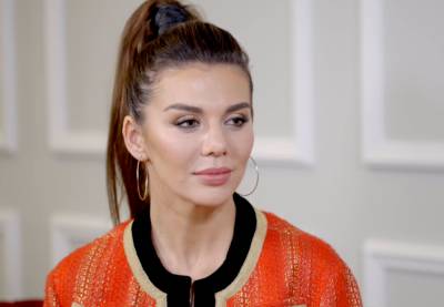 Анна Седокова - Платье обтянуло, словно вторая кожа: Анна Седокова в алом наряде сверкнула крупными "прелестями" - ukrainianwall.com - Украина