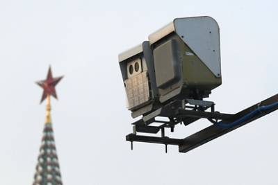 Камеры начнут штрафовать россиян за выключенные фары в 12 регионах - lenta.ru - Москва - Россия - Крым - респ. Татарстан - Тверь - Красноярск - Ульяновск - Иркутск - Омск - Волгоградская обл. - респ. Кабардино-Балкария