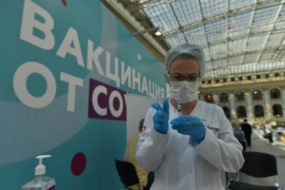 Николай Крючков - Михаил Мурашко - Мурашко заявил, что все российские вакцины можно использовать для ревакцинации от COVID-19 - argumenti.ru - Россия