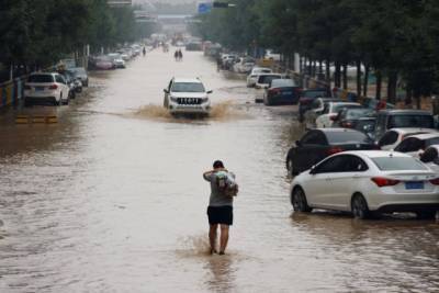 В пострадавшем от наводнения центральном Китае продолжаются спасательные работы - enovosty.com - Китай