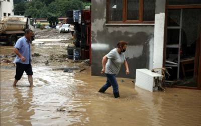 Сулейман Сойлу - Проливные дожди вызвали наводнение в Турции, водой залило города - novostiua.news - Украина - Турция