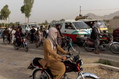 В Афганистане боевики талибана убили сто мирных жителей - rusjev.net - Дания - Пакистан - Afghanistan - Reuters