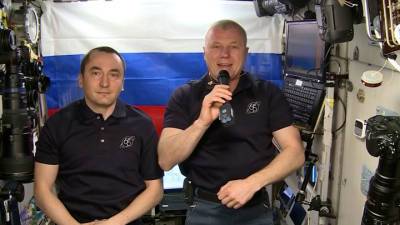 Олег Новицкий - Петр Дубров - Космонавты с МКС пожелали удачи российским спортсменам на Играх в Токио - vesti.ru - Токио