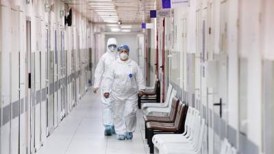 Джордж Мейсон - Анча Баранова - Учёный считает семью основным каналом передачи коронавируса - russian.rt.com - США - Англия