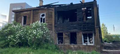 Владимир Любарский - В Петрозаводске снесли обгоревший дом, который 4 года пугал жителей Перевалки - stolicaonego.ru - Петрозаводск
