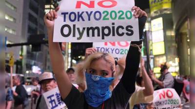 У мэрии Токио прошел митинг против Олимпийских игр - vesti.ru - Токио - Япония