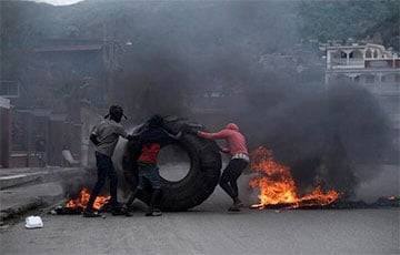 Моиз Жовенель - Похороны президента Гаити переросли в массовые беспорядки - charter97.org - Белоруссия - Гаити